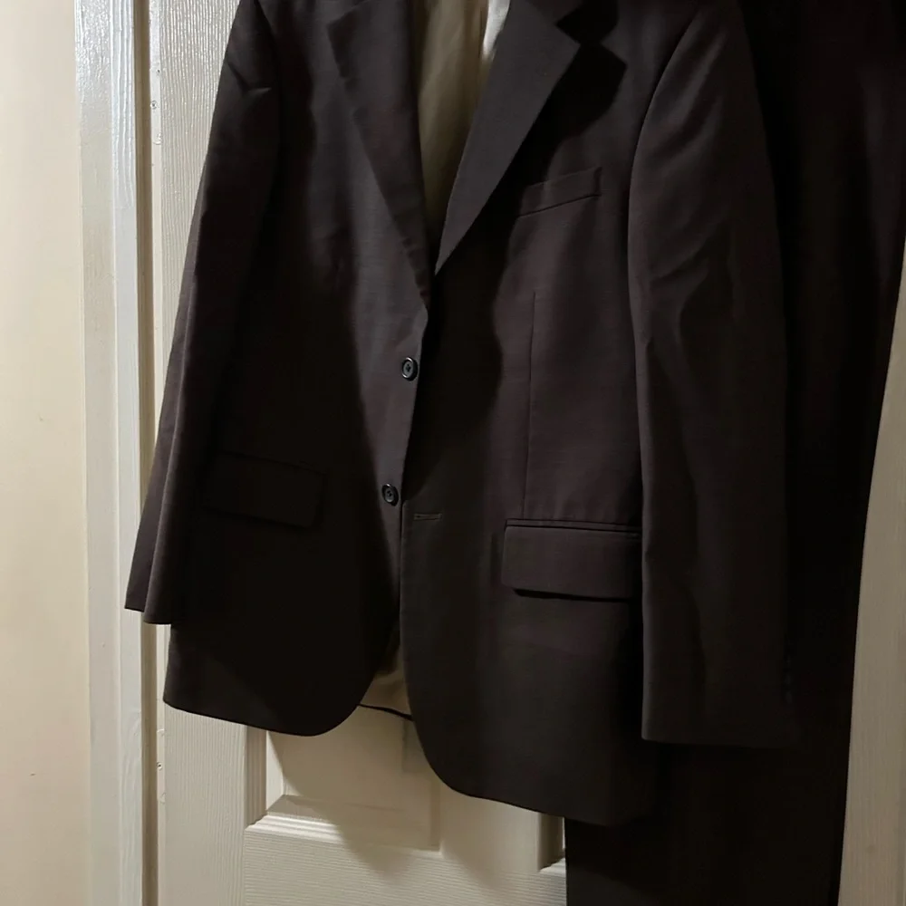 Classic Brown Men's Suit - Picture 4 of 4